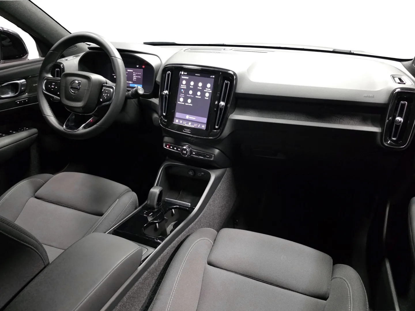 Autokuva 18 - EUP-219