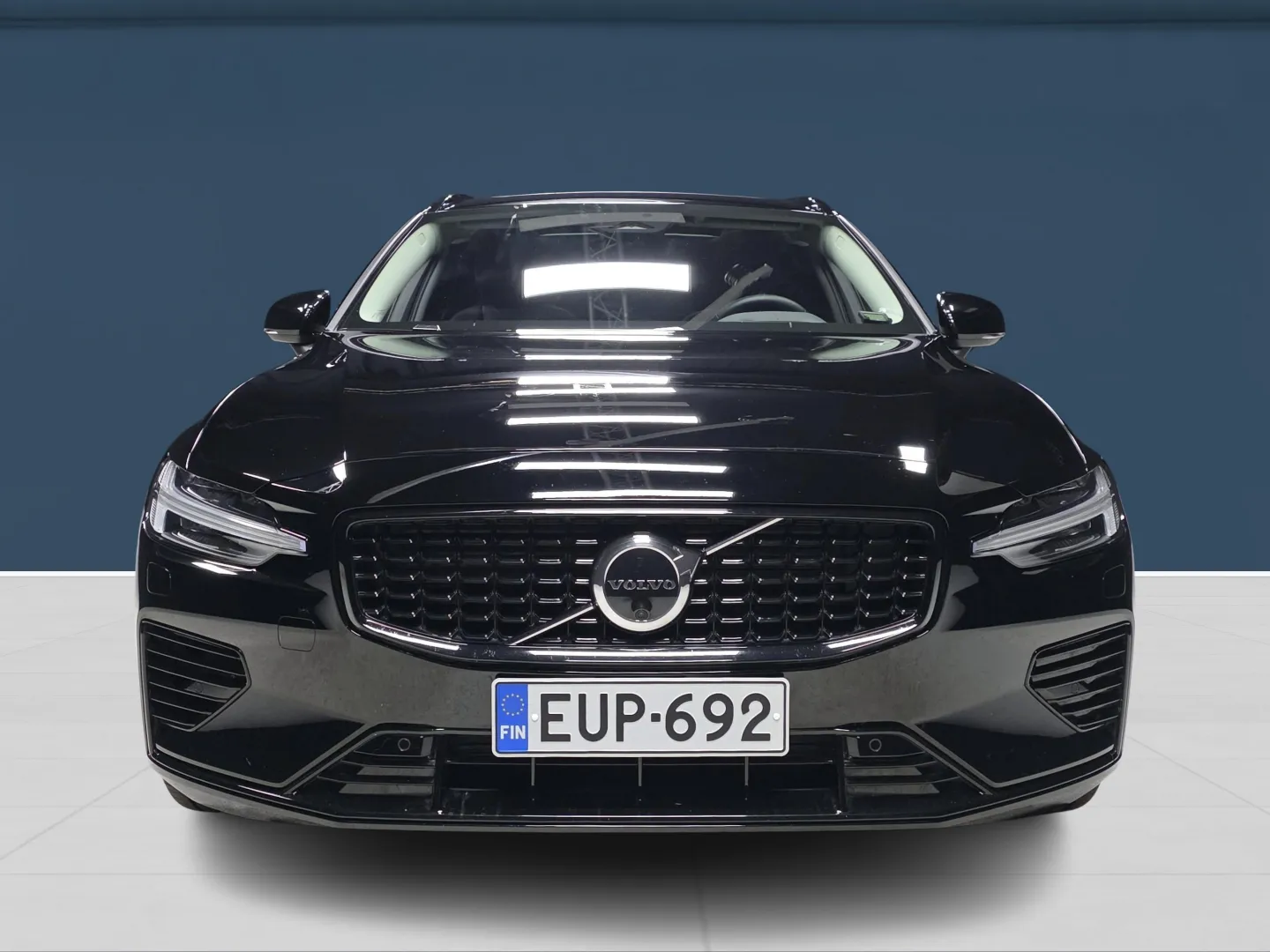 Autokuva 2 - EUP-692