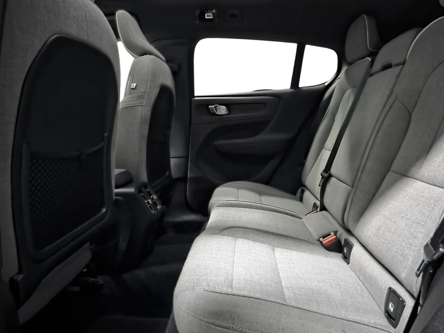 Autokuva 9 - EUP-707