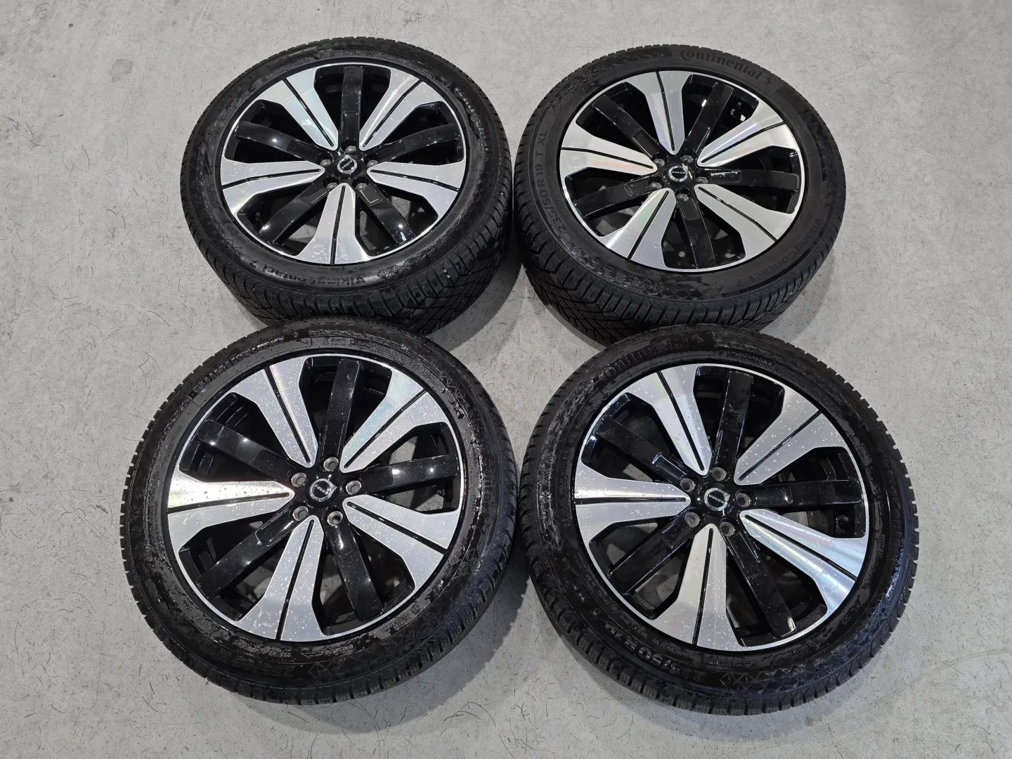 Autokuva 12 - EUP-707