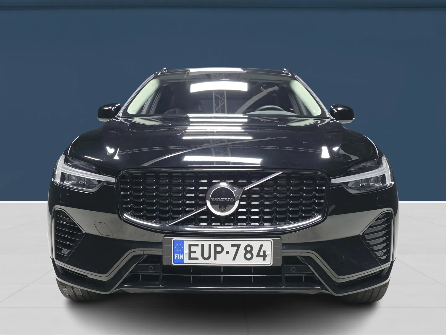 Autokuva 2 - EUP-784