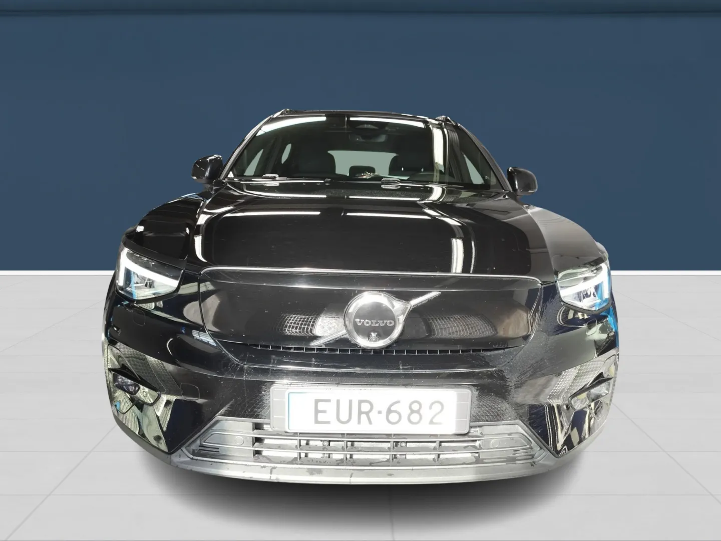 Autokuva 3 - EUR-682