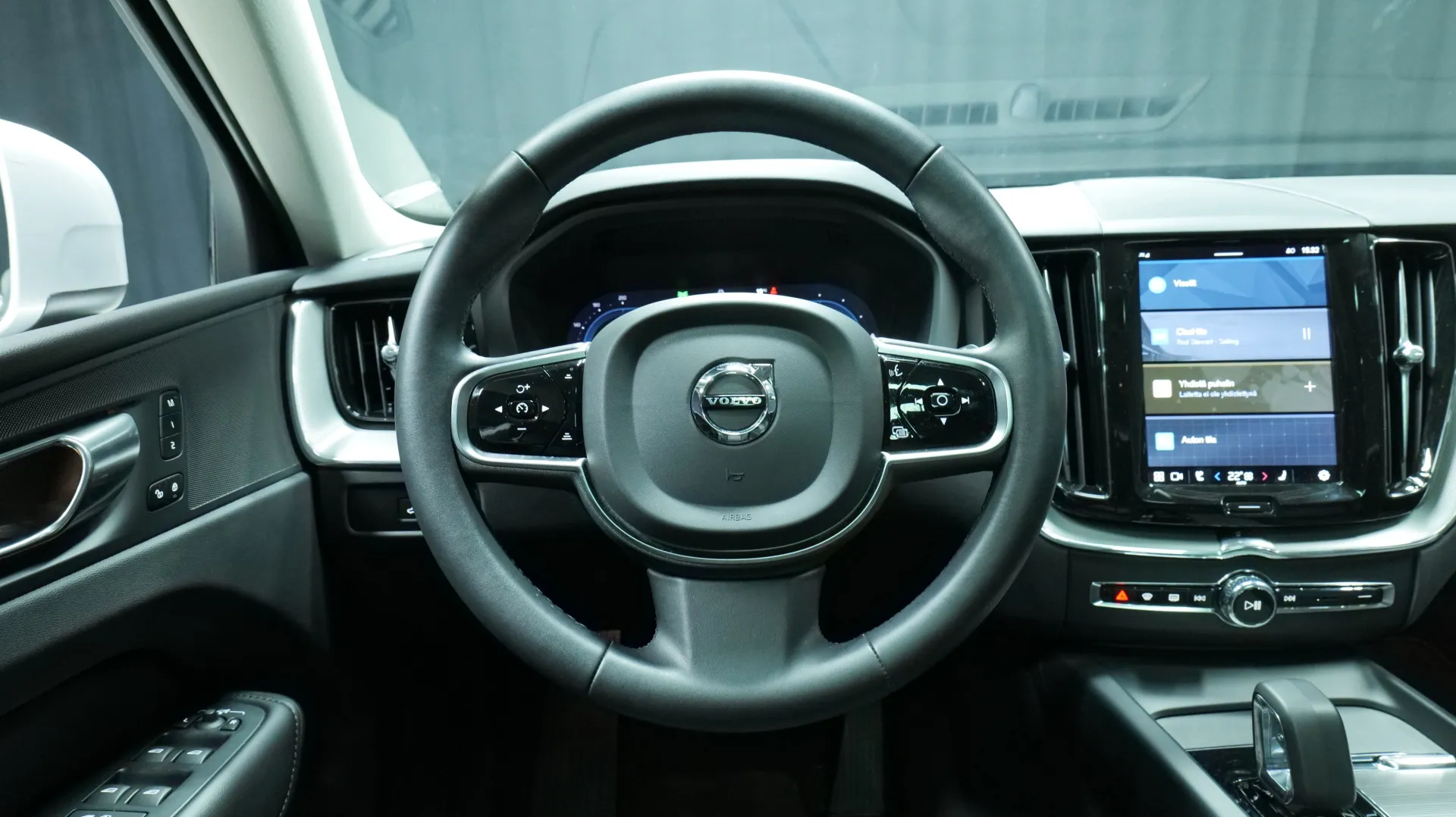 Autokuva 14 - EUR-840