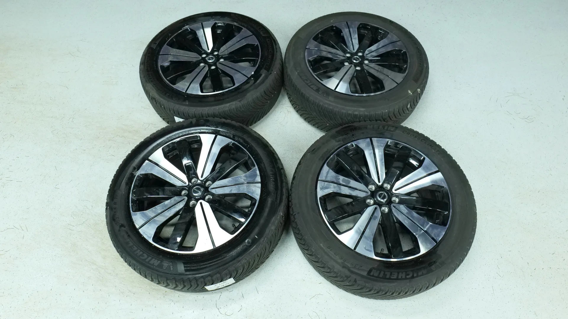 Autokuva 19 - EUR-840