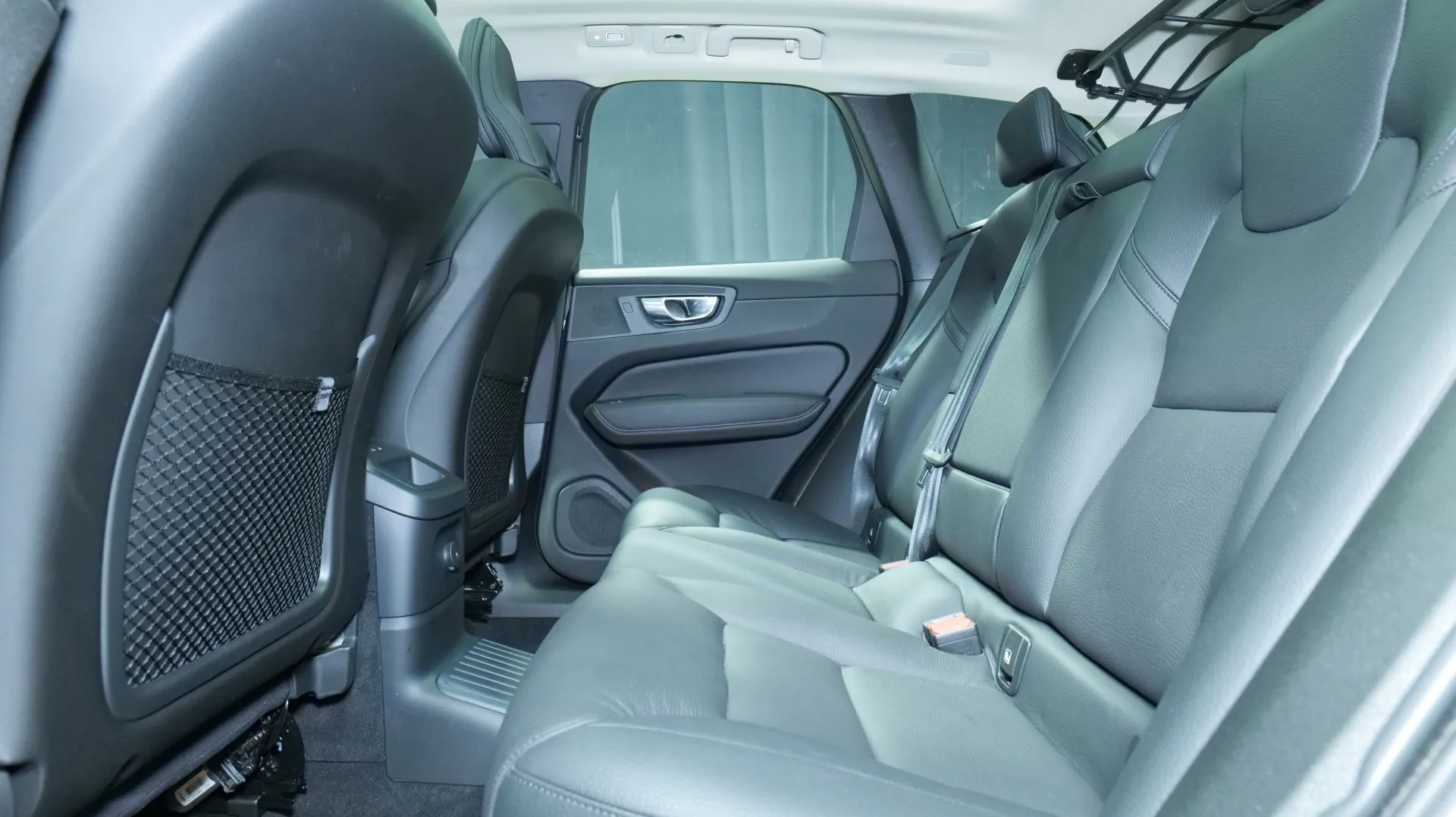 Autokuva 15 - EUR-840