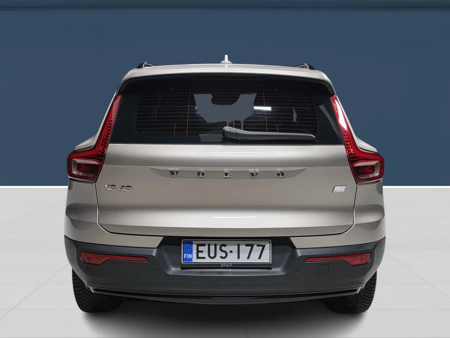 Autokuva 5 - EUS-177