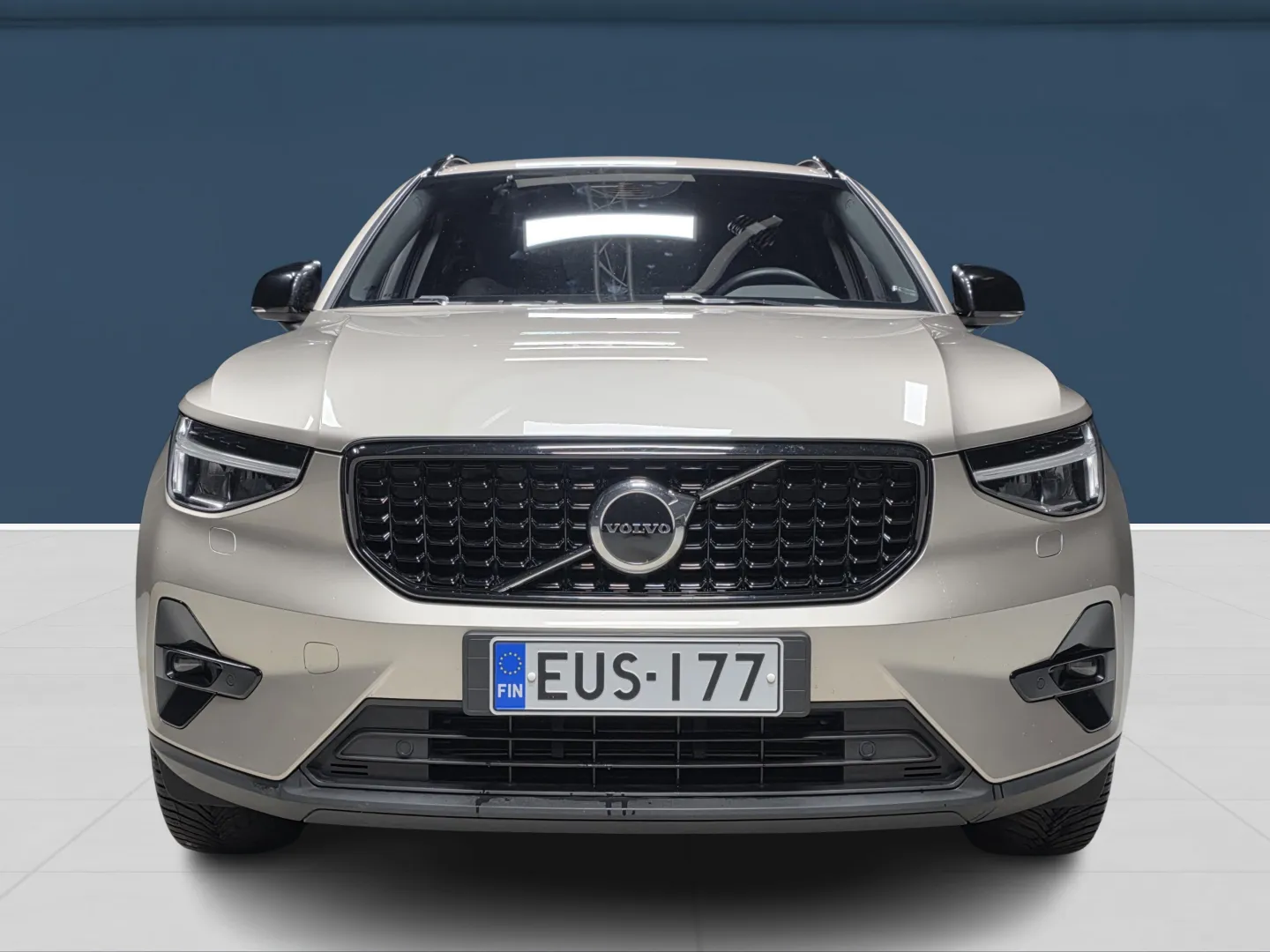 Autokuva 2 - EUS-177