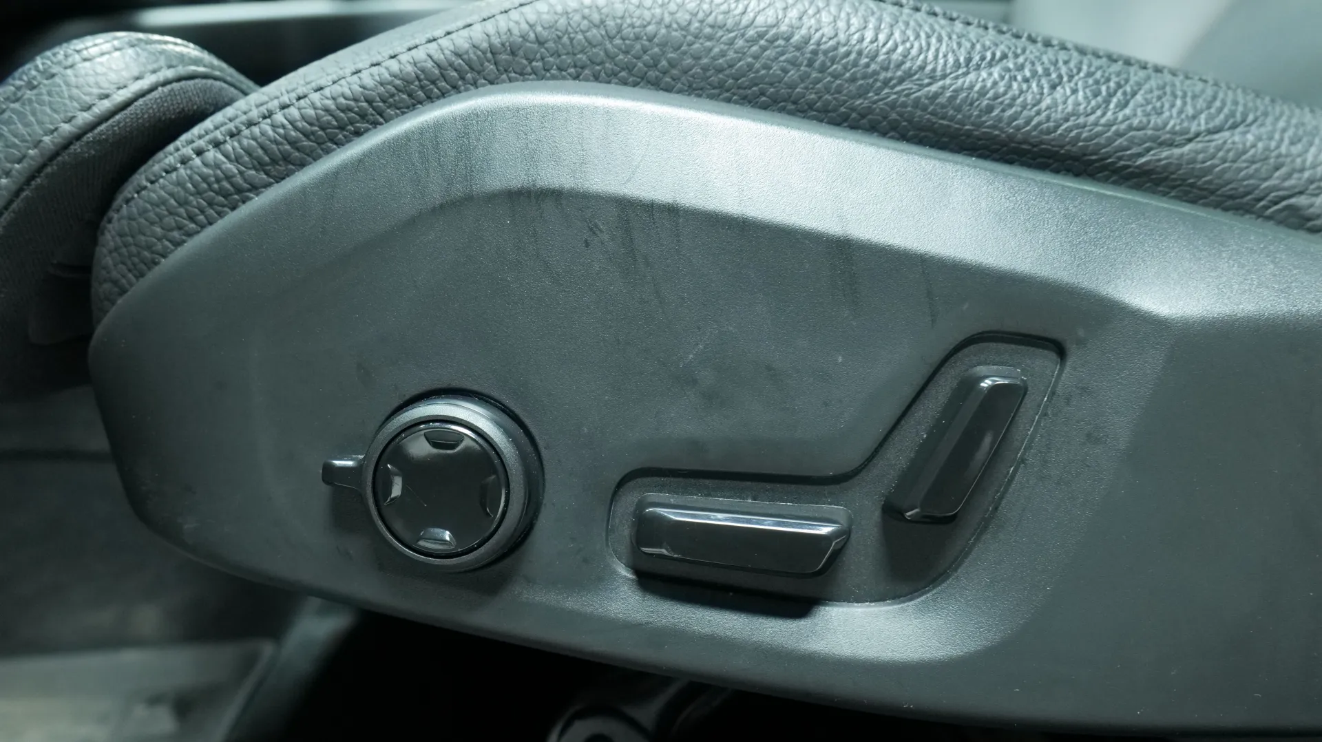 Autokuva 10 - EUS-322