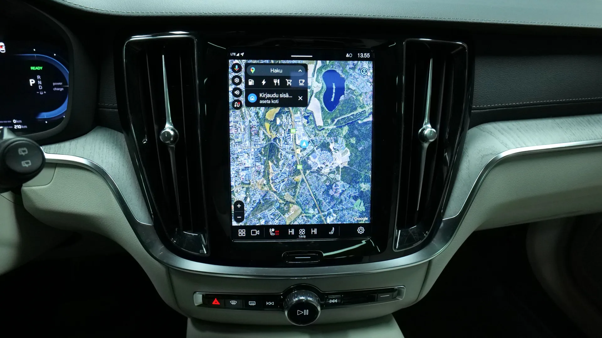 Autokuva 7 - EUS-833