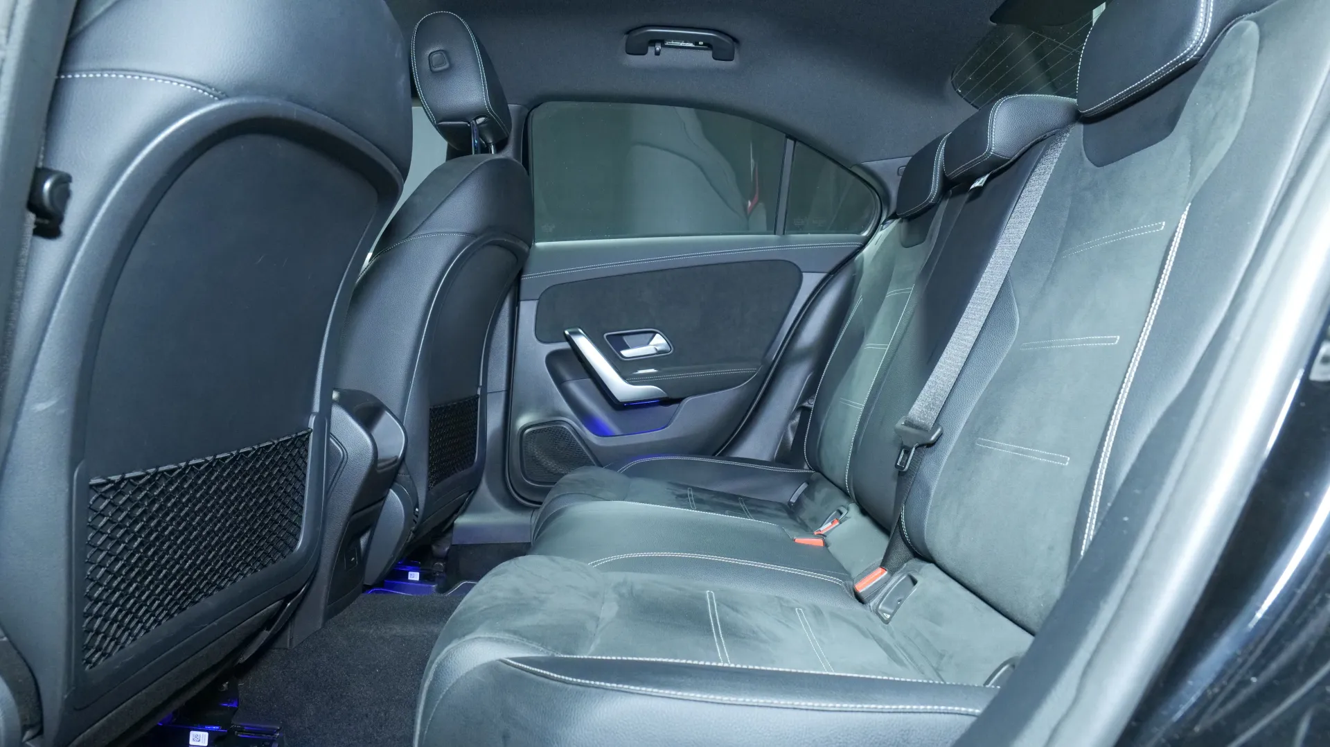 Autokuva 14 - EUX-221