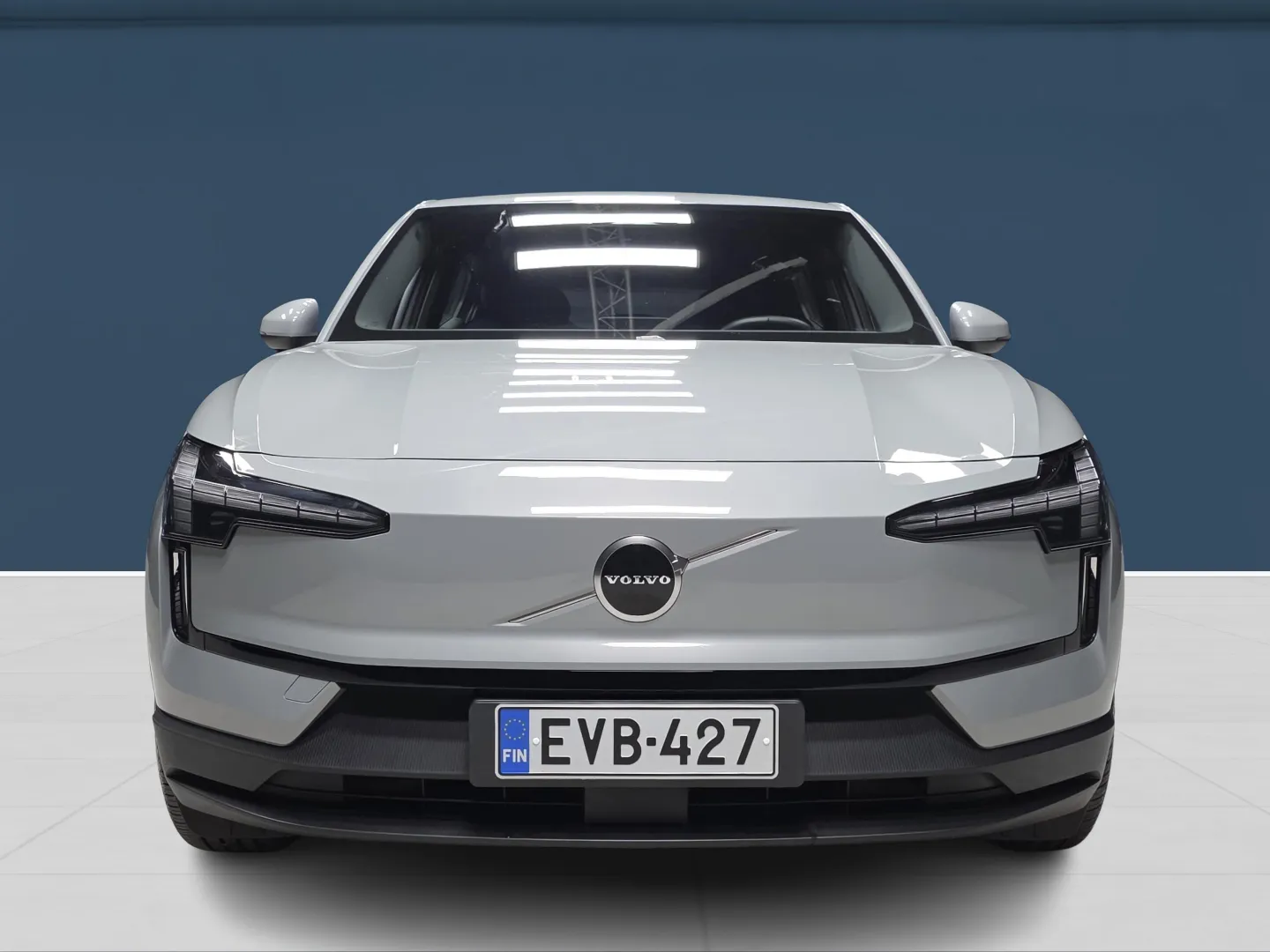 Autokuva 2 - EVB-427
