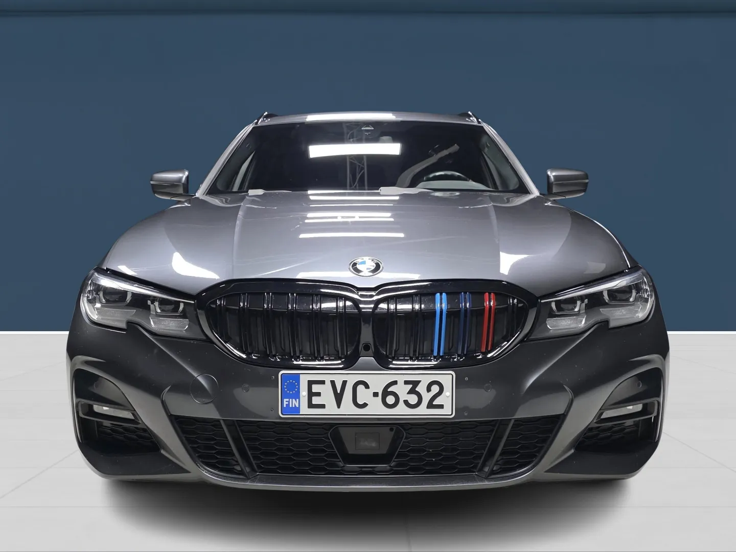 Autokuva 2 - EVC-632