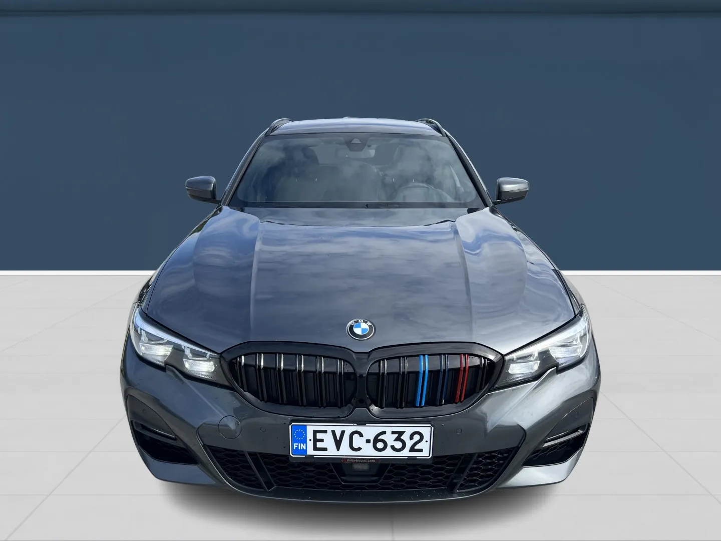 Autokuva 2 - EVC-632
