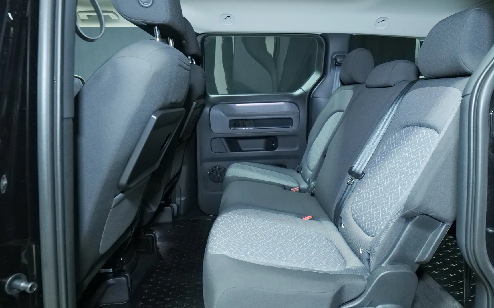 Autokuva 14 - EVC-725