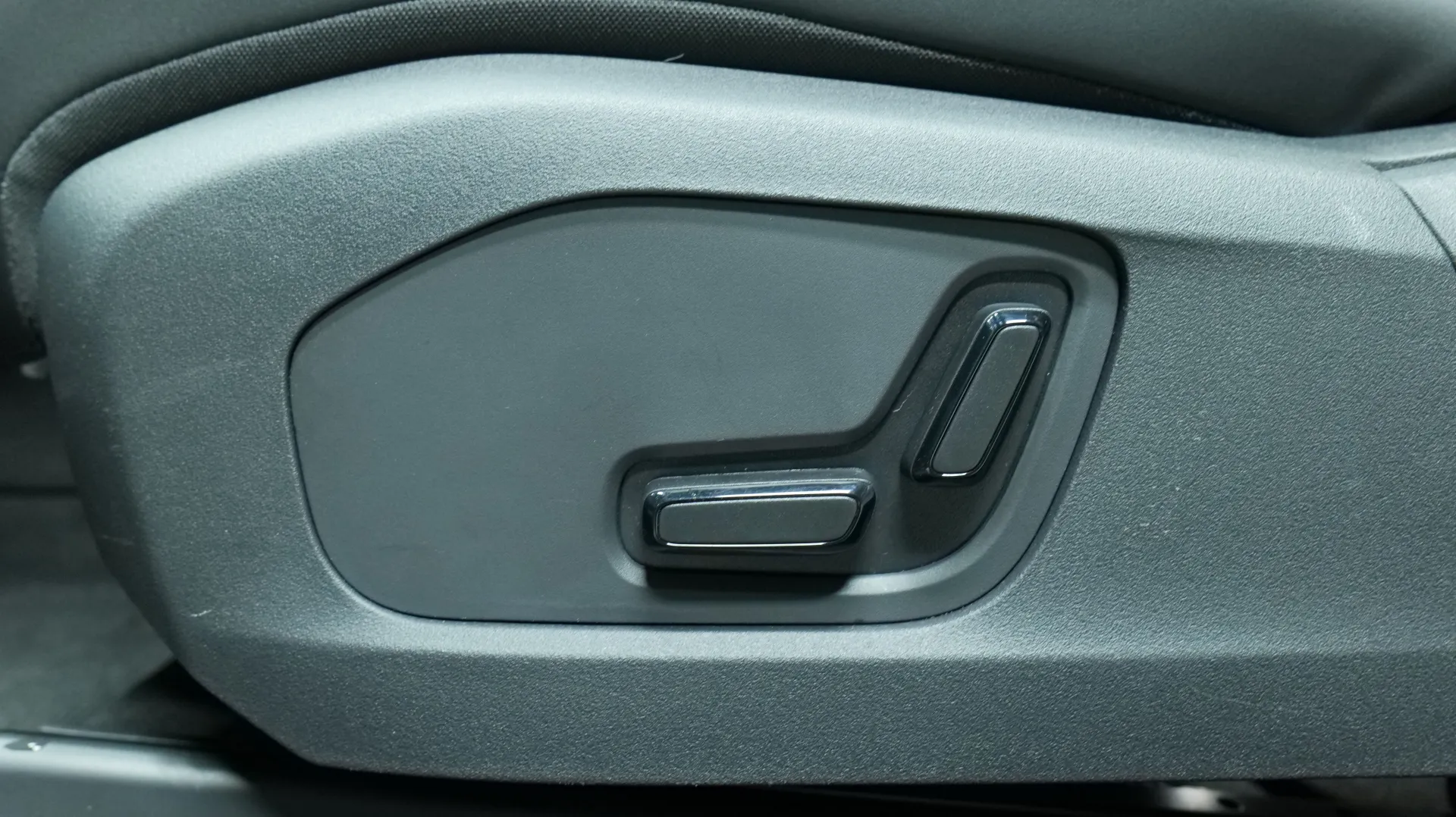 Autokuva 11 - EVL-850