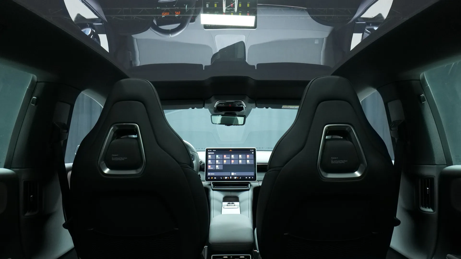 Autokuva 18 - EVL-850