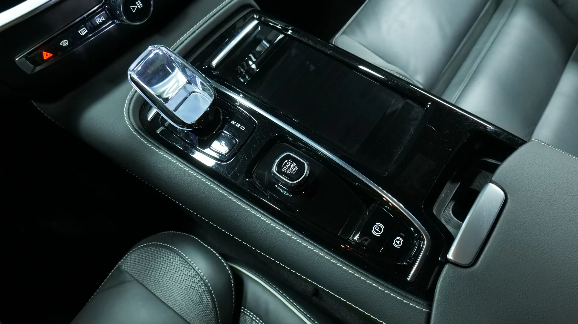 Autokuva 9 - EVL-955