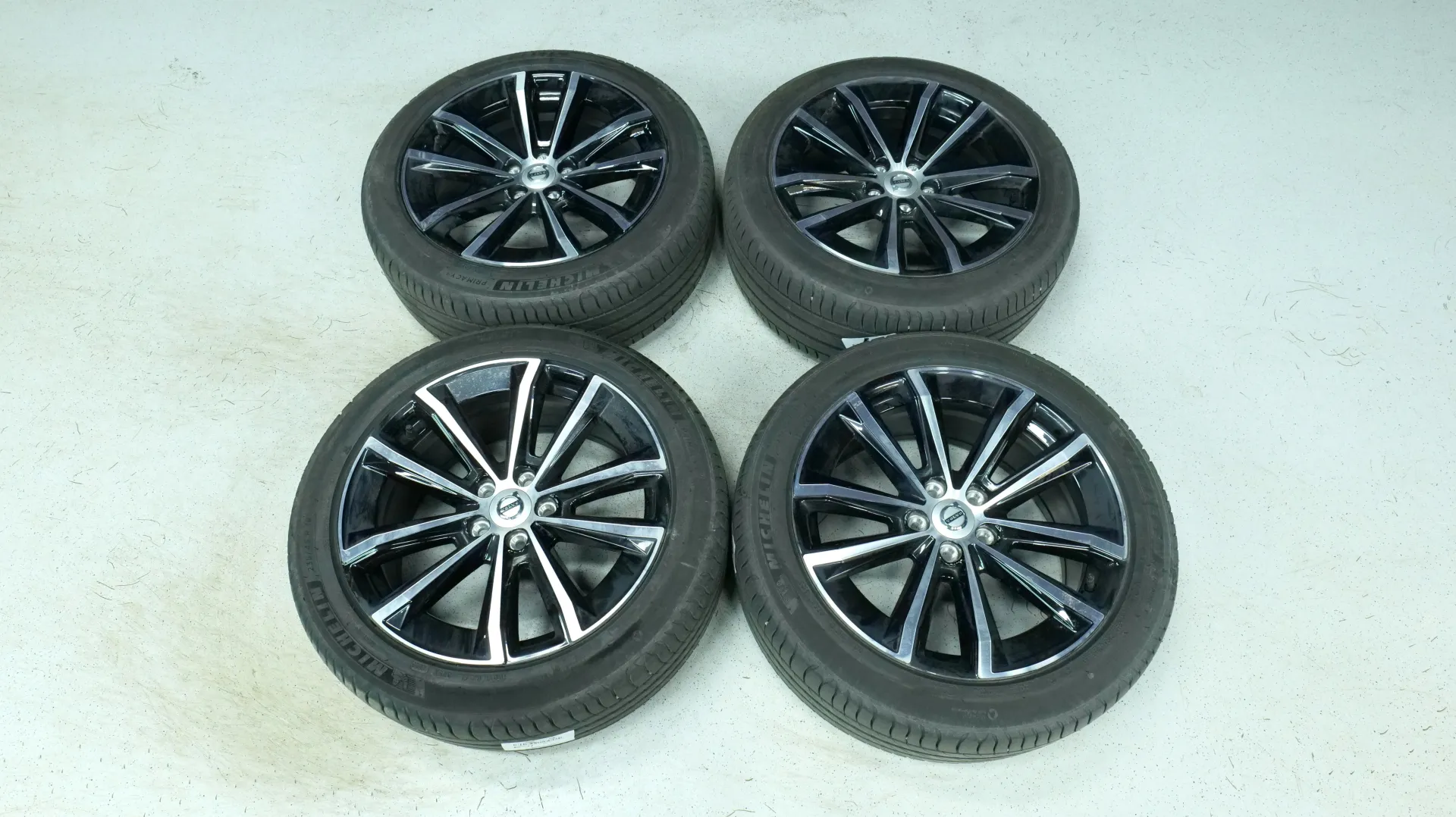 Autokuva 19 - EVL-955