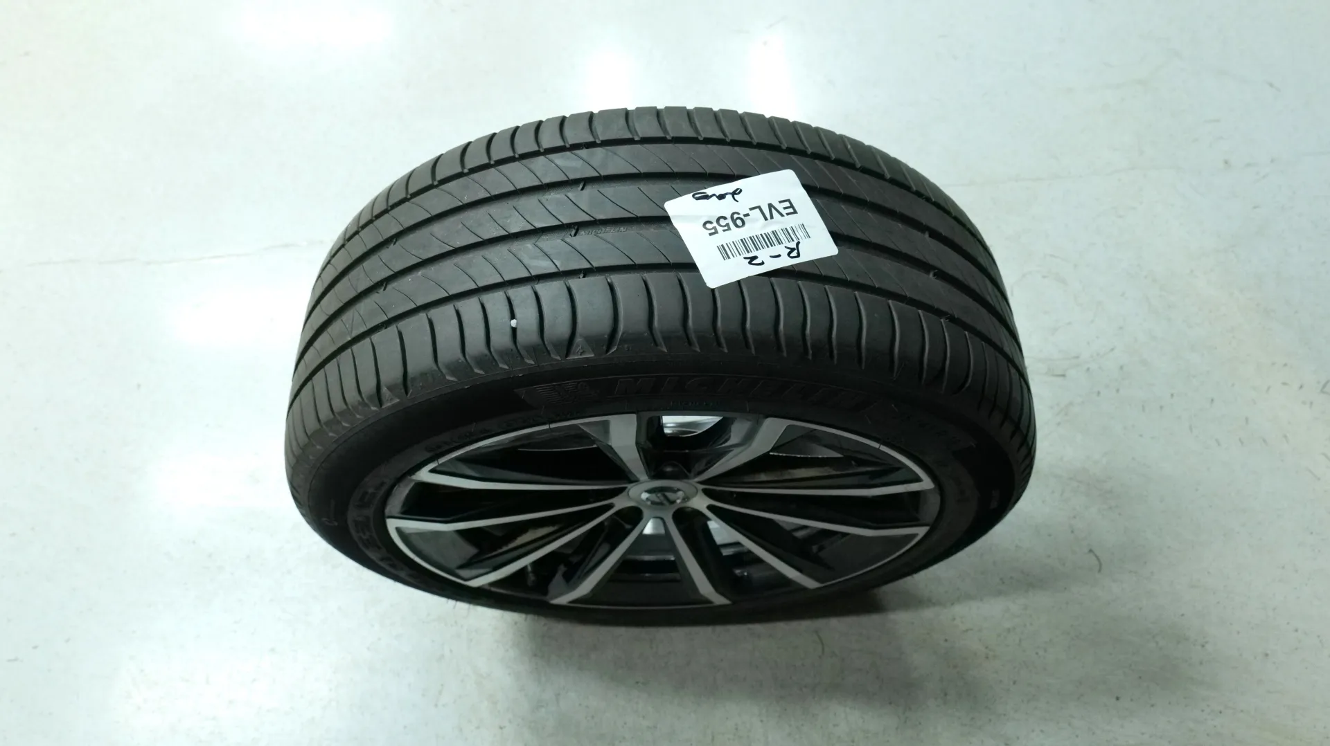 Autokuva 20 - EVL-955