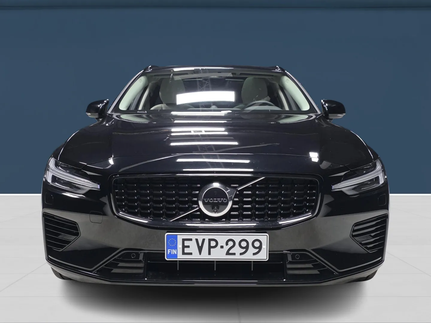 Autokuva 2 - EVP-299