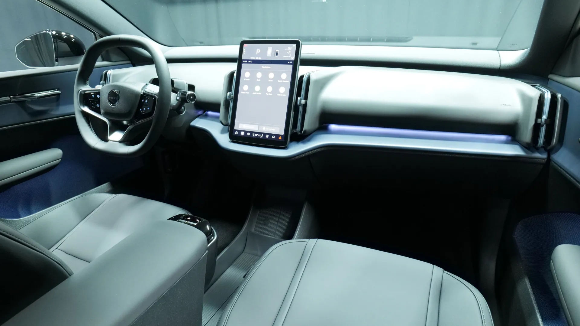 Autokuva 16 - EVR-726