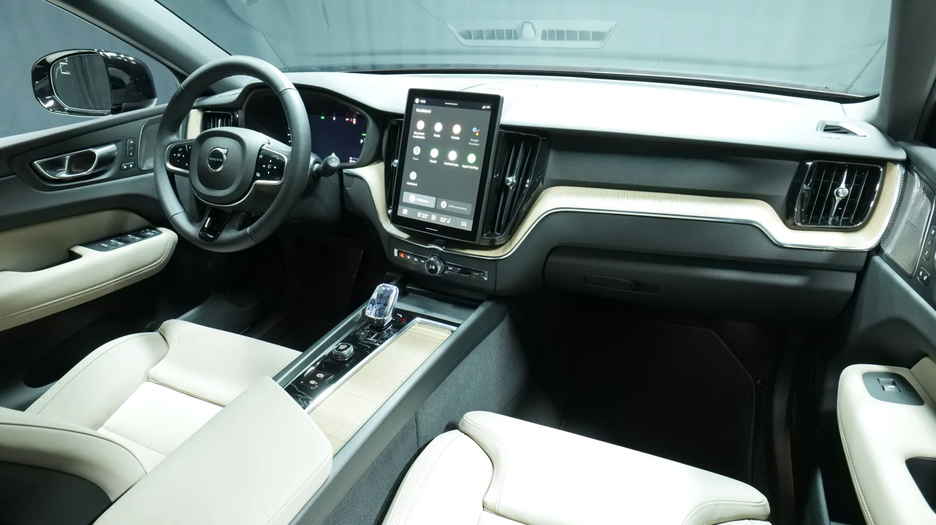 Autokuva 18 - EVR-730