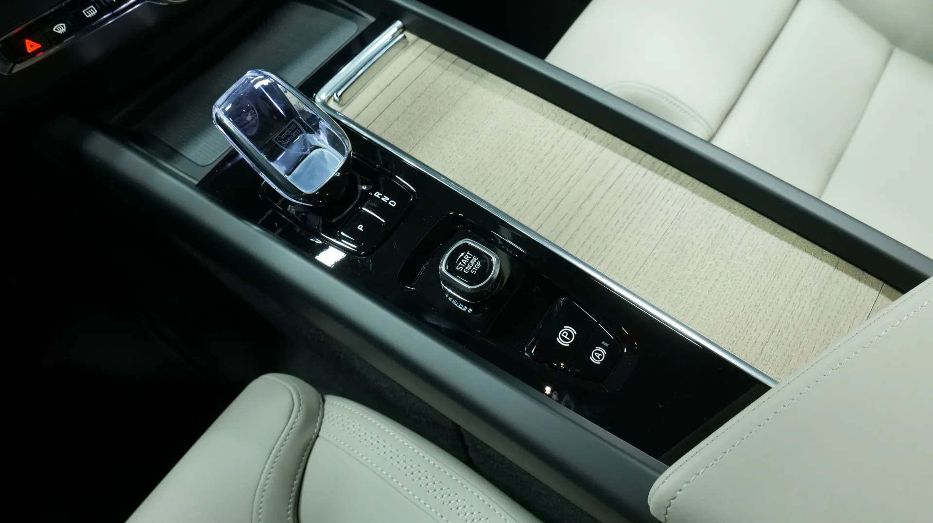 Autokuva 9 - EVR-730