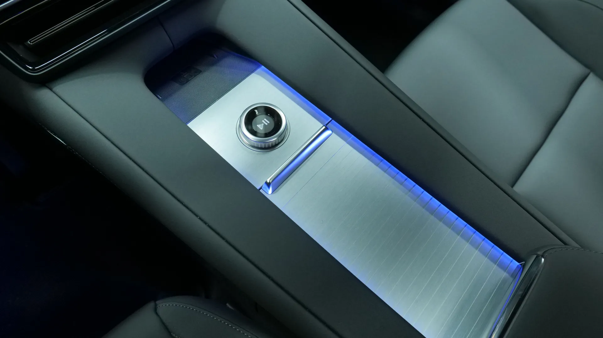 Autokuva 10 - EVR-750