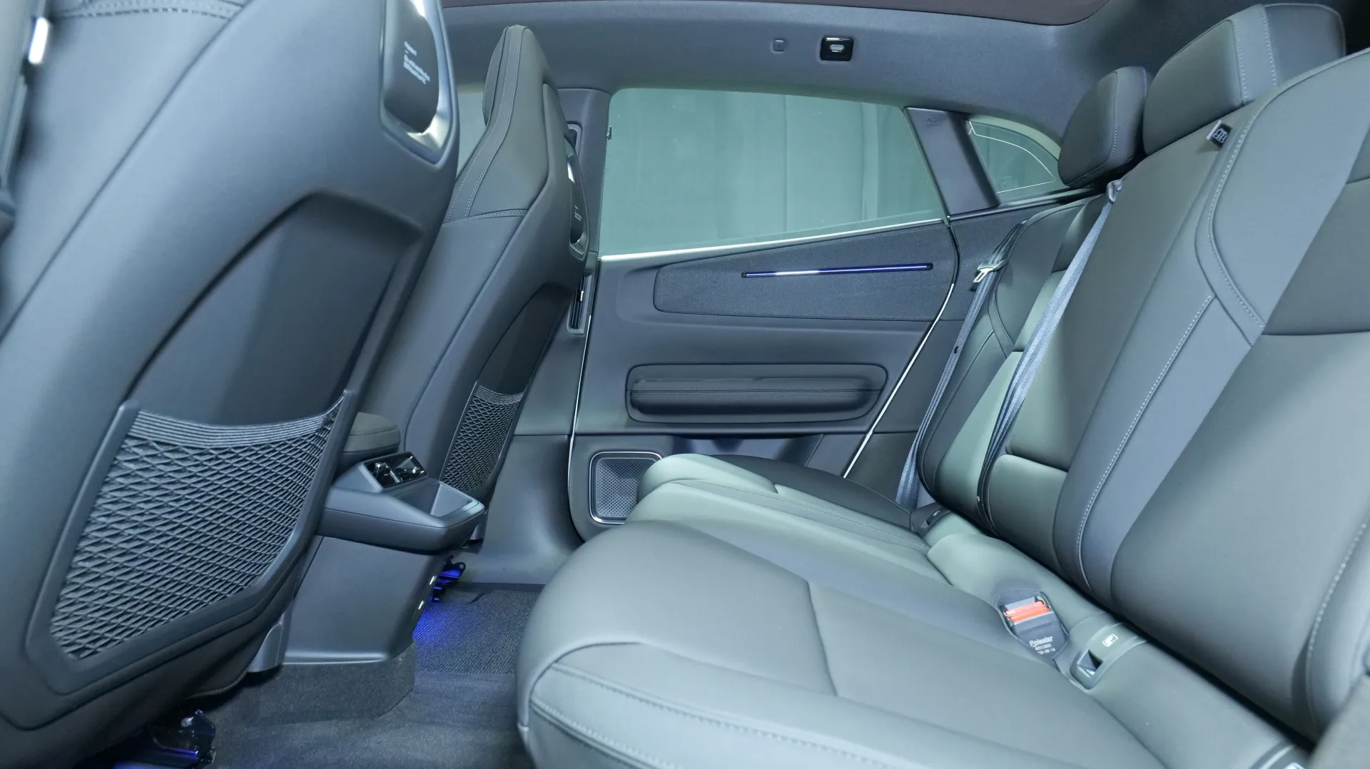 Autokuva 16 - EVR-750