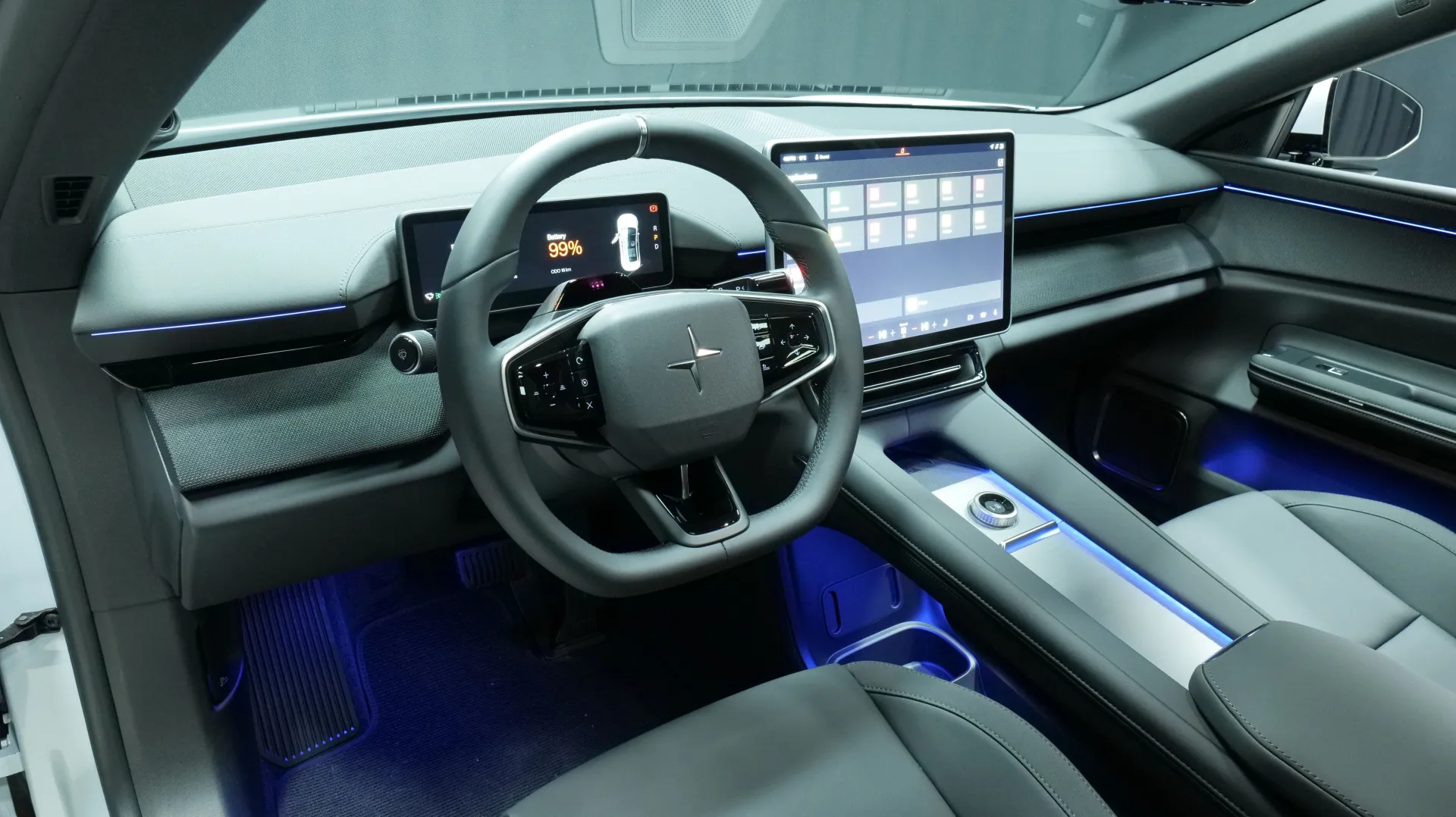 Autokuva 13 - EVS-106