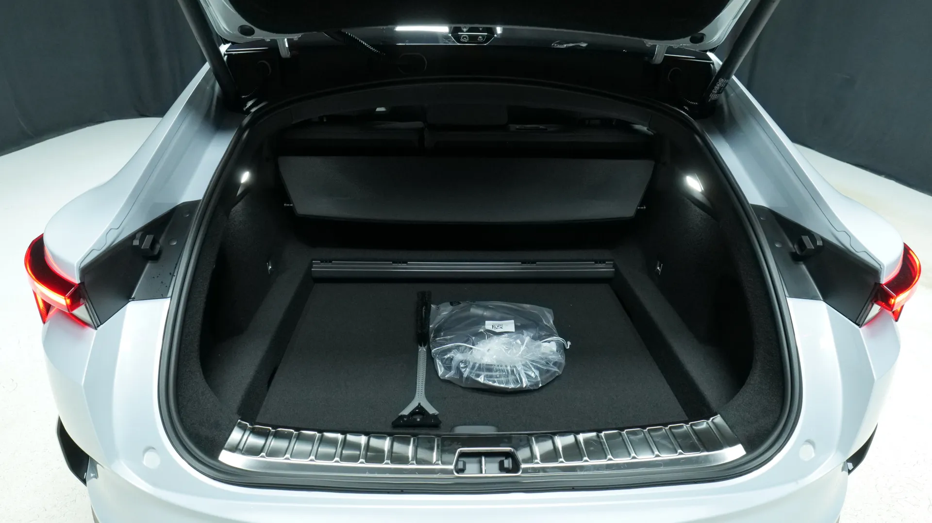 Autokuva 17 - EVS-106