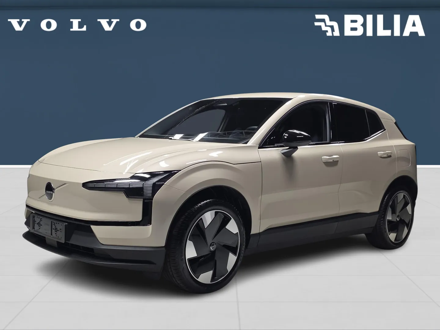 Autokuva 1 - EX-30