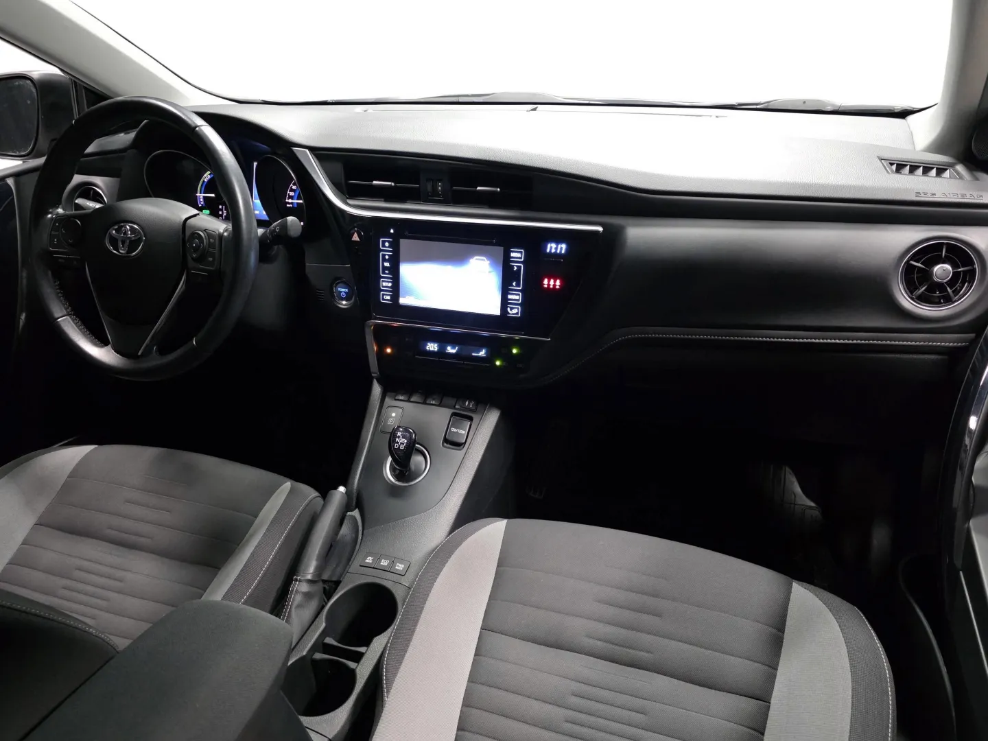 Autokuva 15 - FMS-624