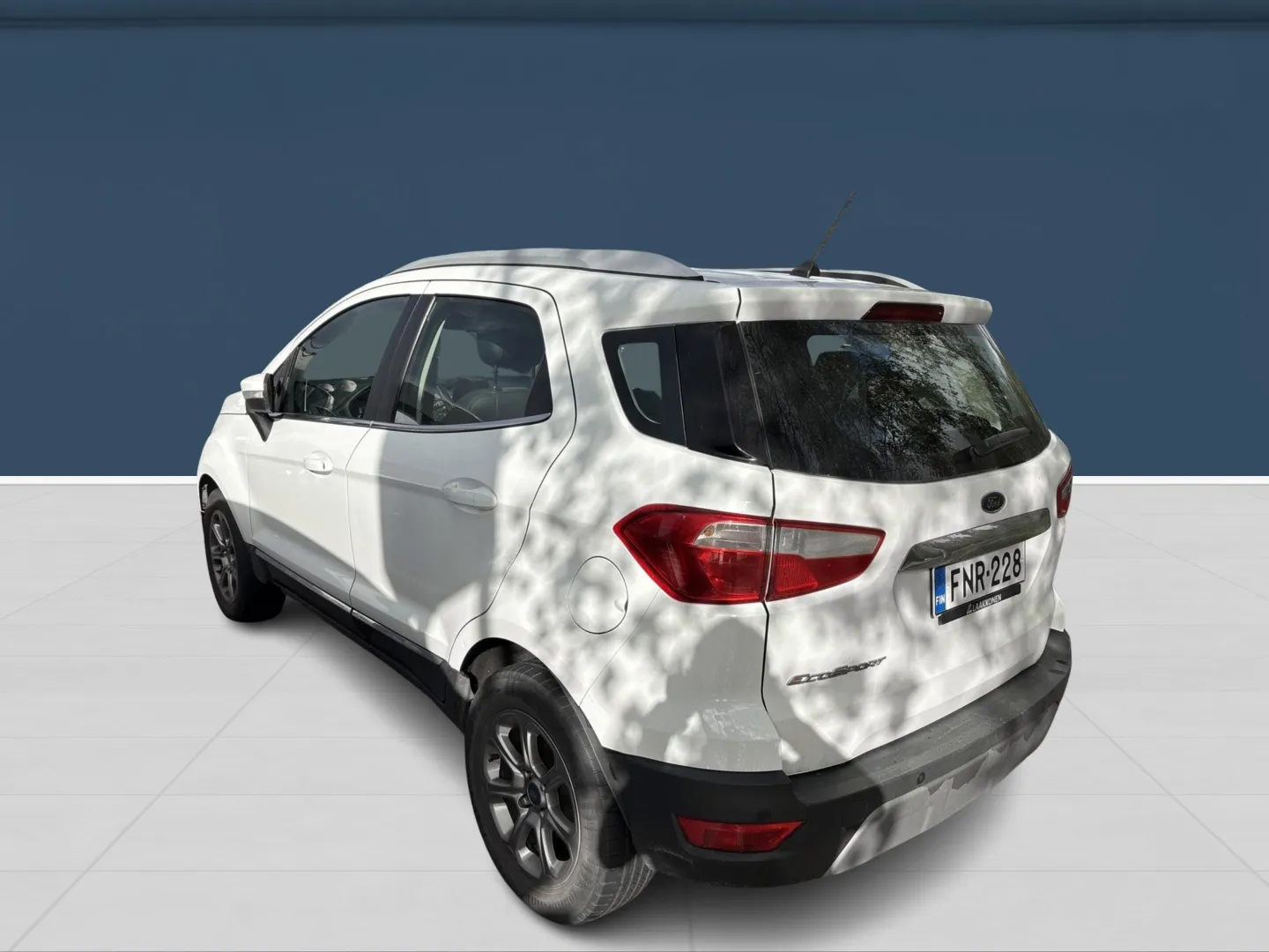 Autokuva 2 - FNR-228