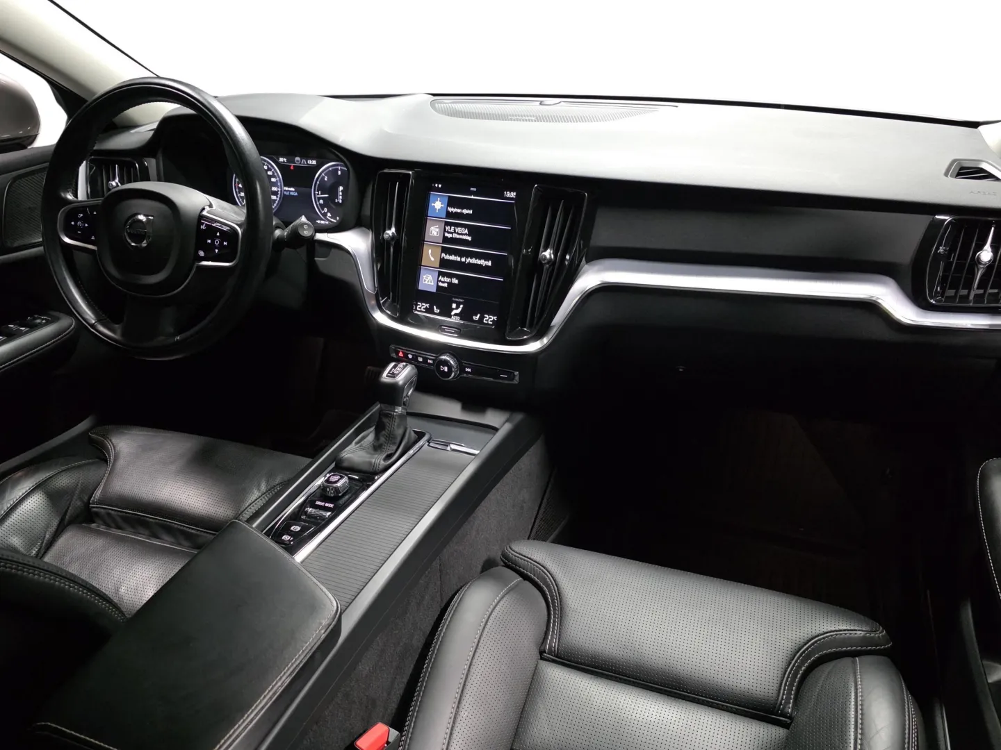 Autokuva 18 - FOA-388