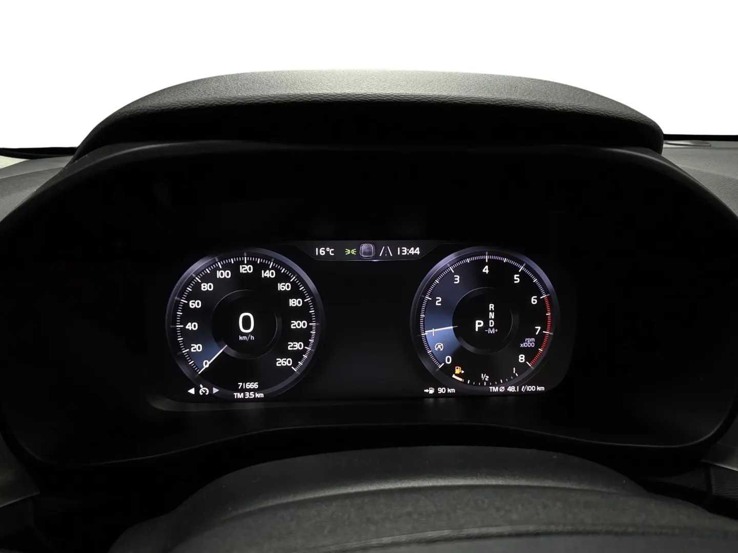 Autokuva 7 - FOI-681