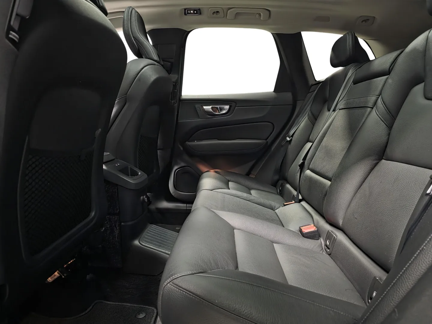 Autokuva 9 - FOJ-682