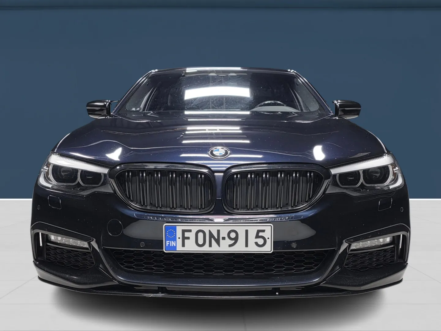 Autokuva 2 - FON-915