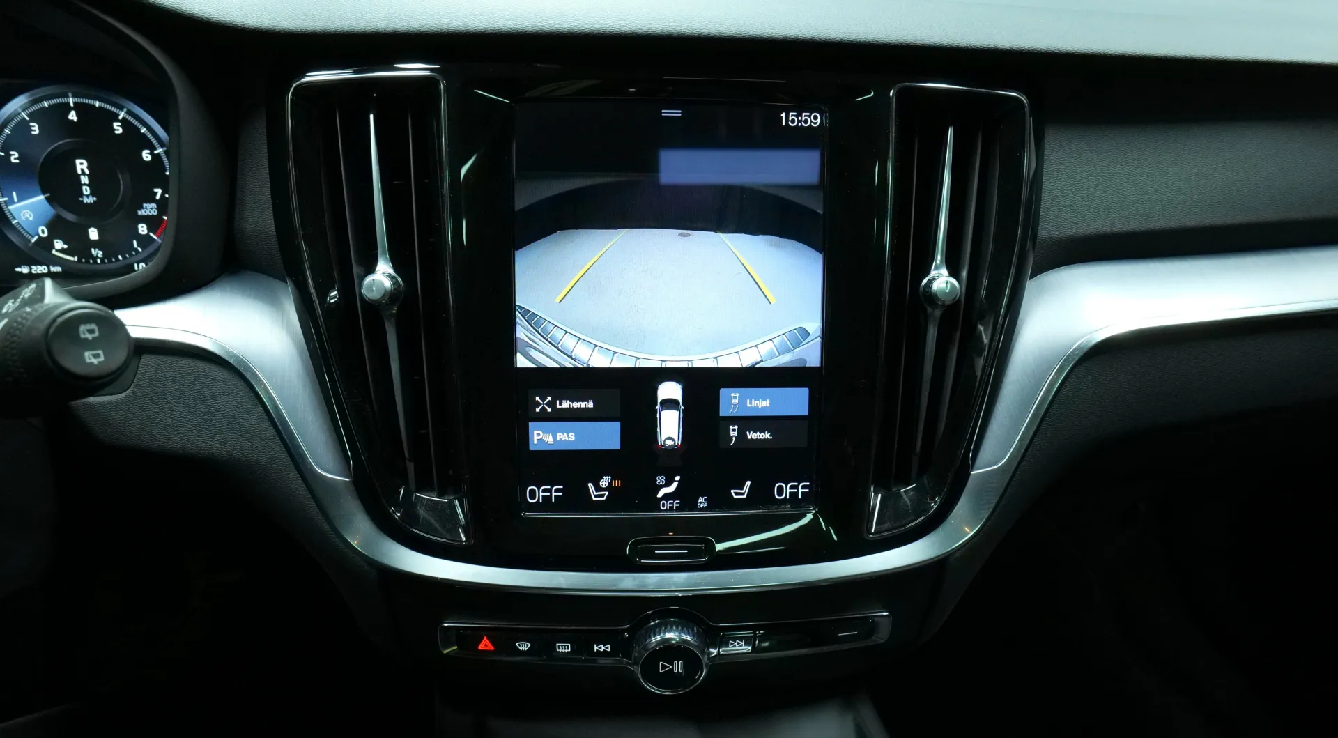 Autokuva 9 - FOX-950