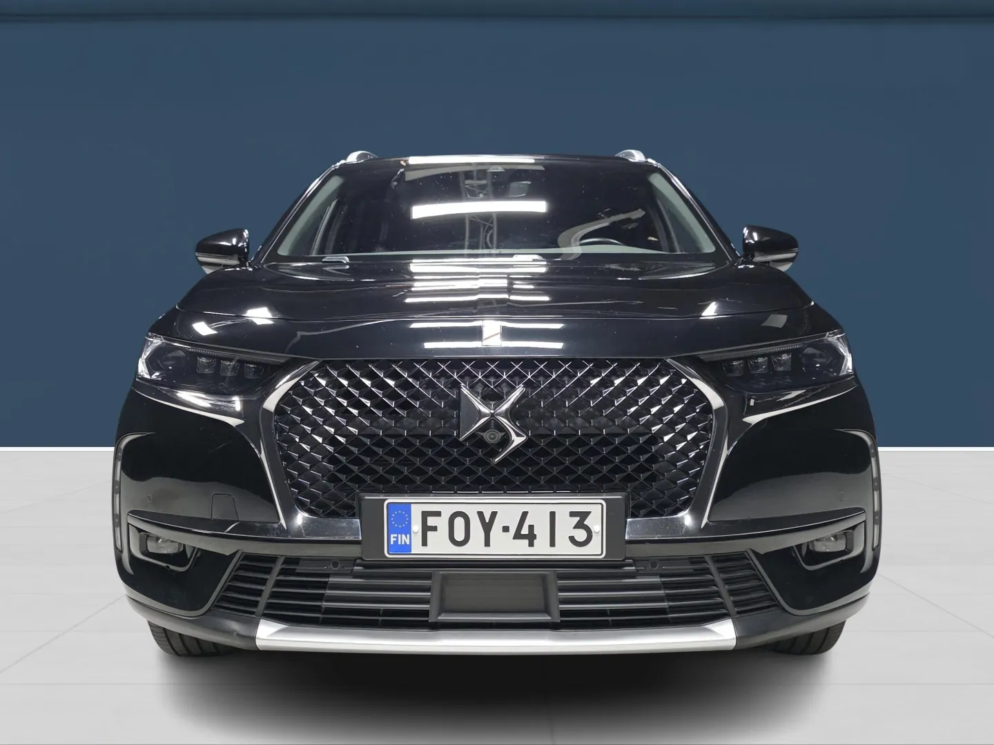 Autokuva 2 - FOY-413