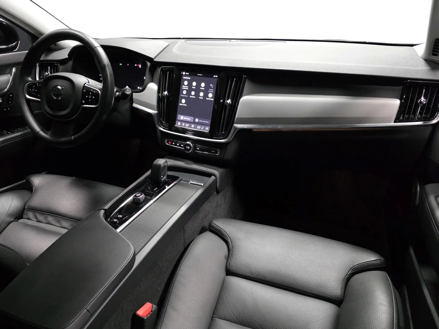 Autokuva 16 - FPA-640