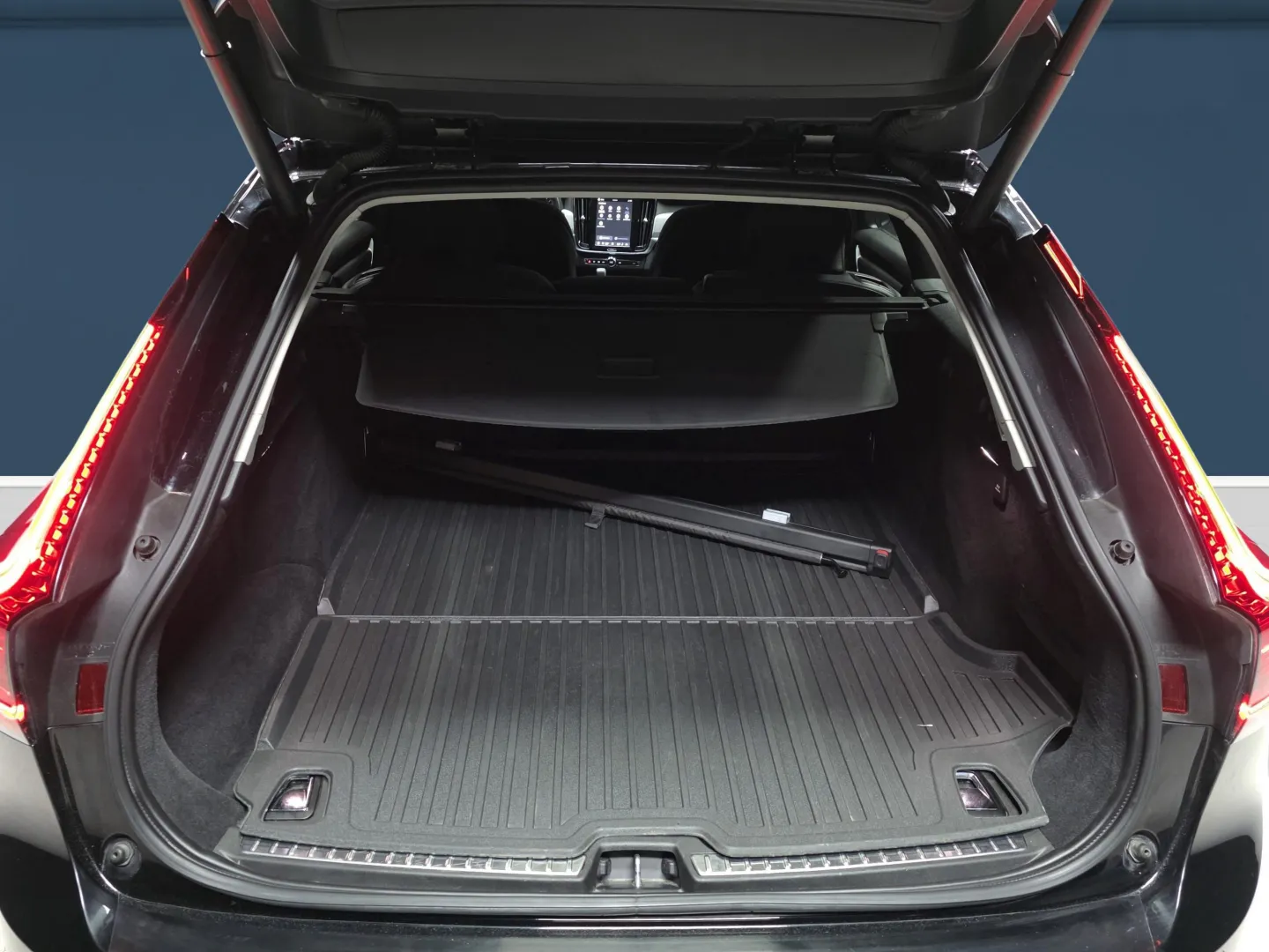 Autokuva 11 - FPA-640