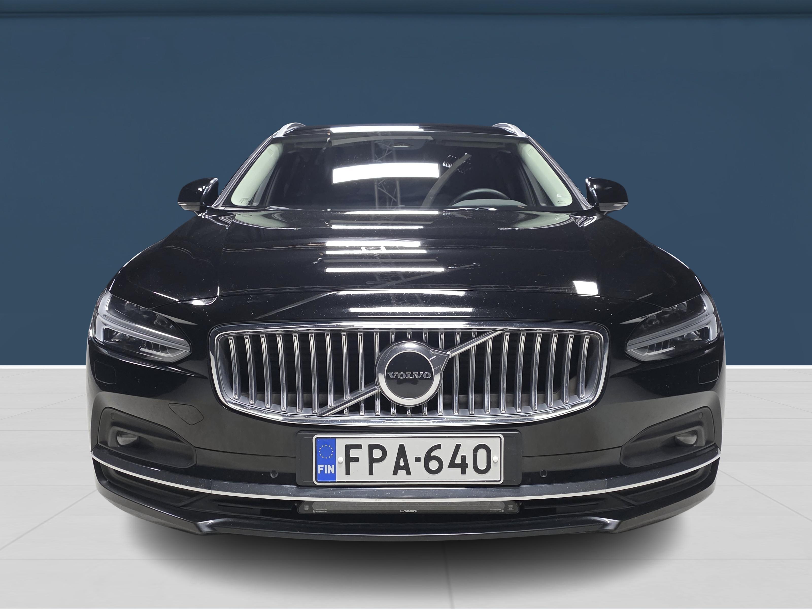 Volvo V90 2023, kuva 2/16