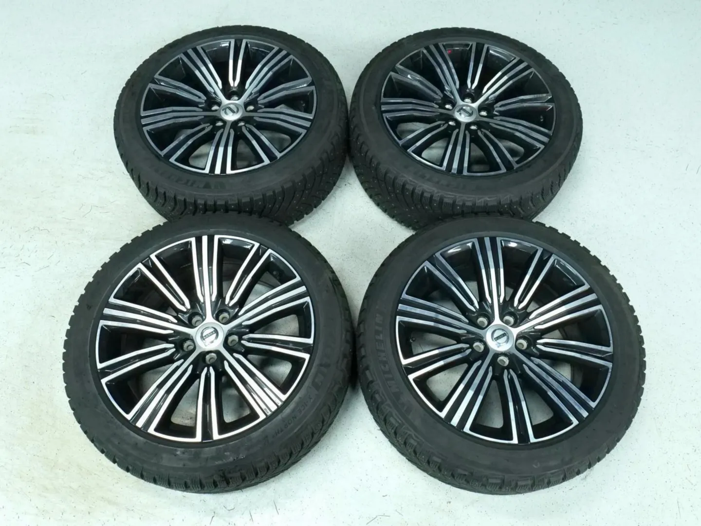 Autokuva 15 - FPE-761