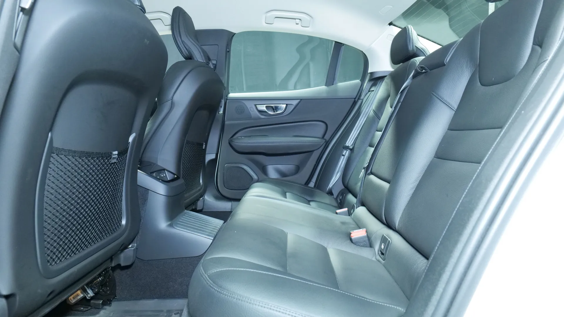 Autokuva 16 - FPE-761