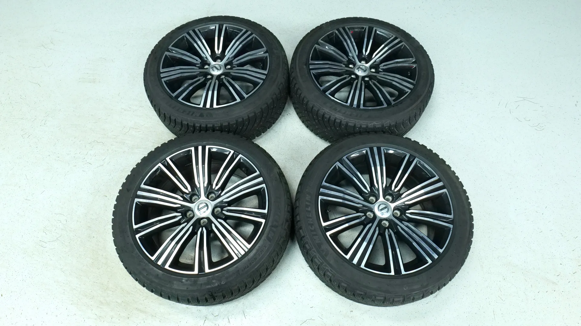 Autokuva 19 - FPE-761