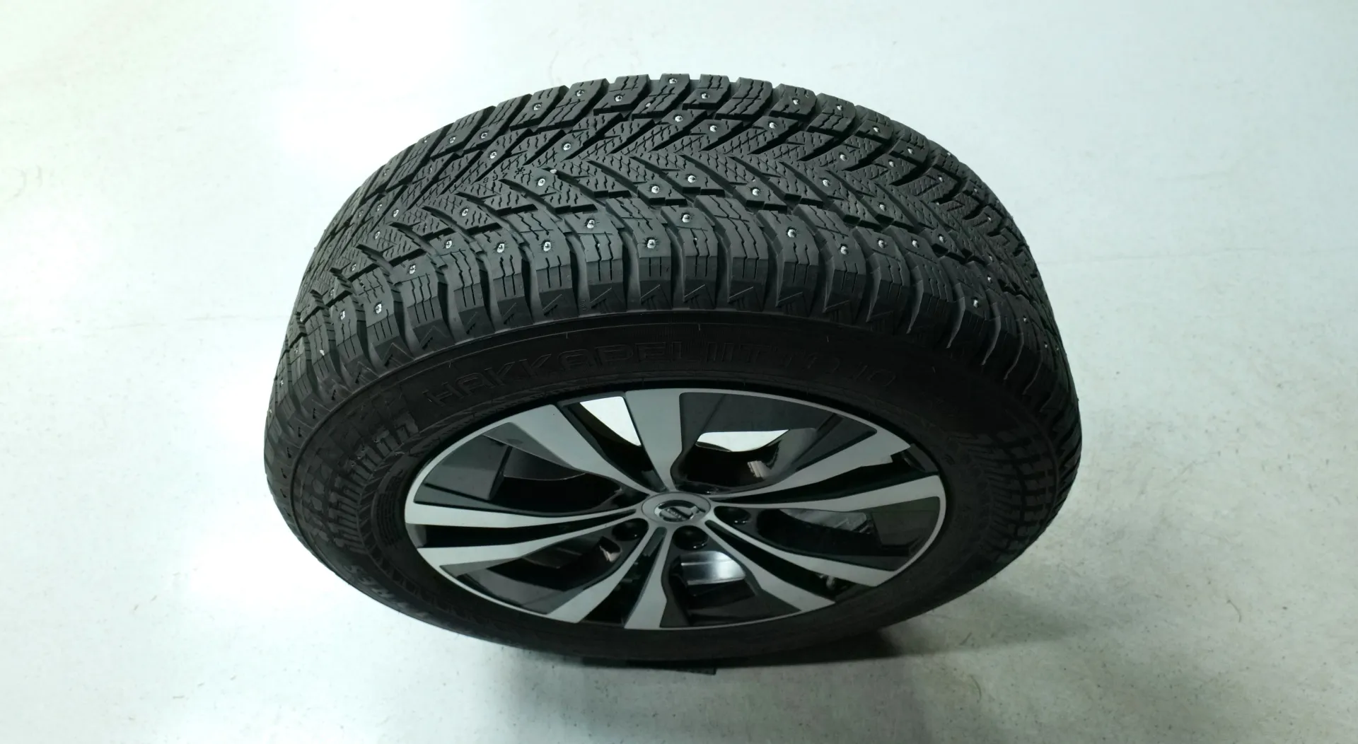 Autokuva 21 - FPG-678