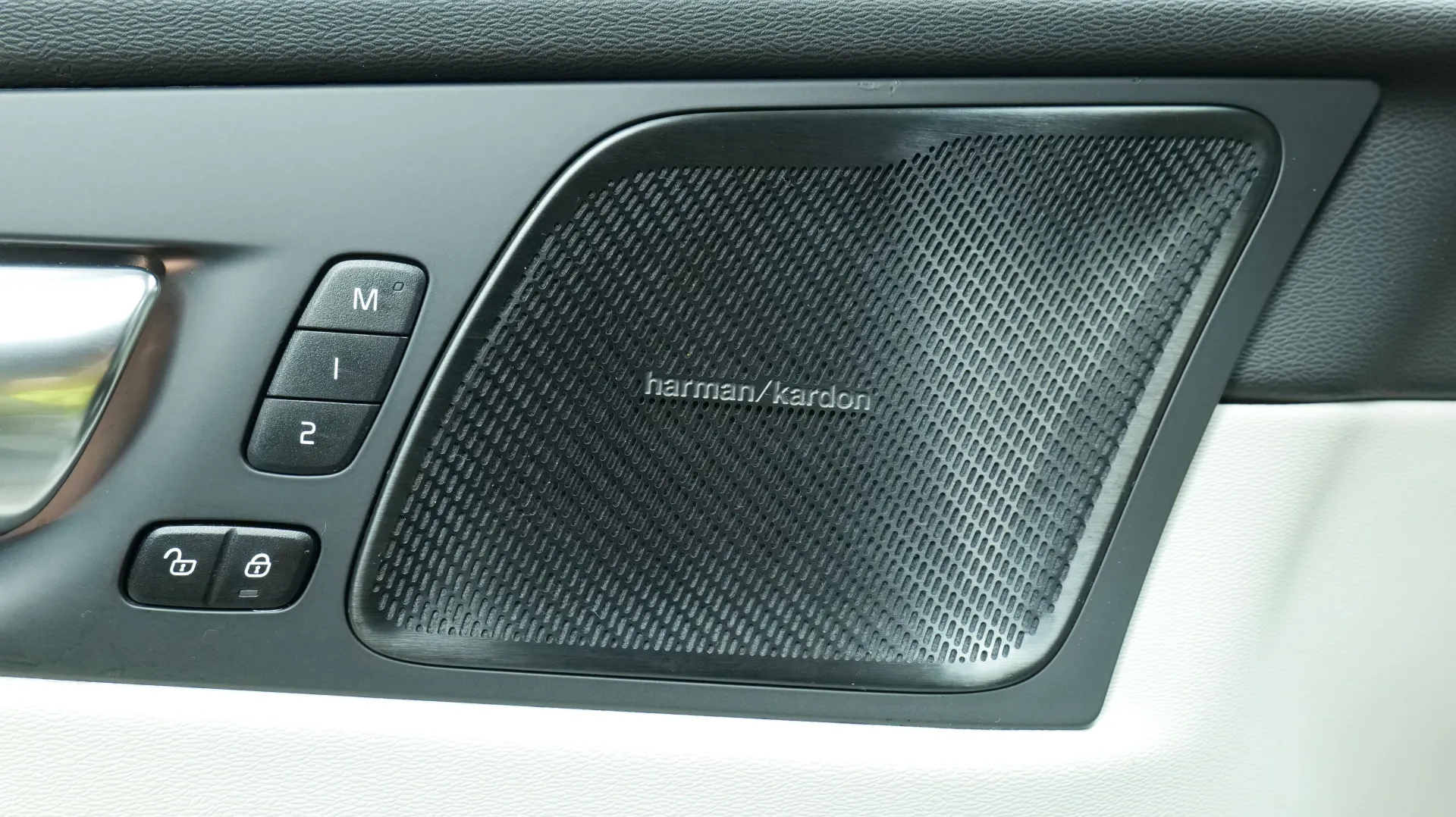 Autokuva 10 - FPG-678