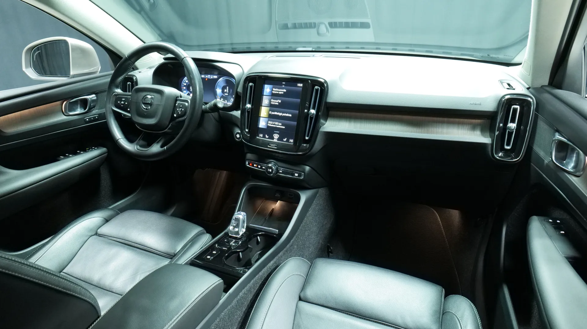 Autokuva 18 - FPN-406