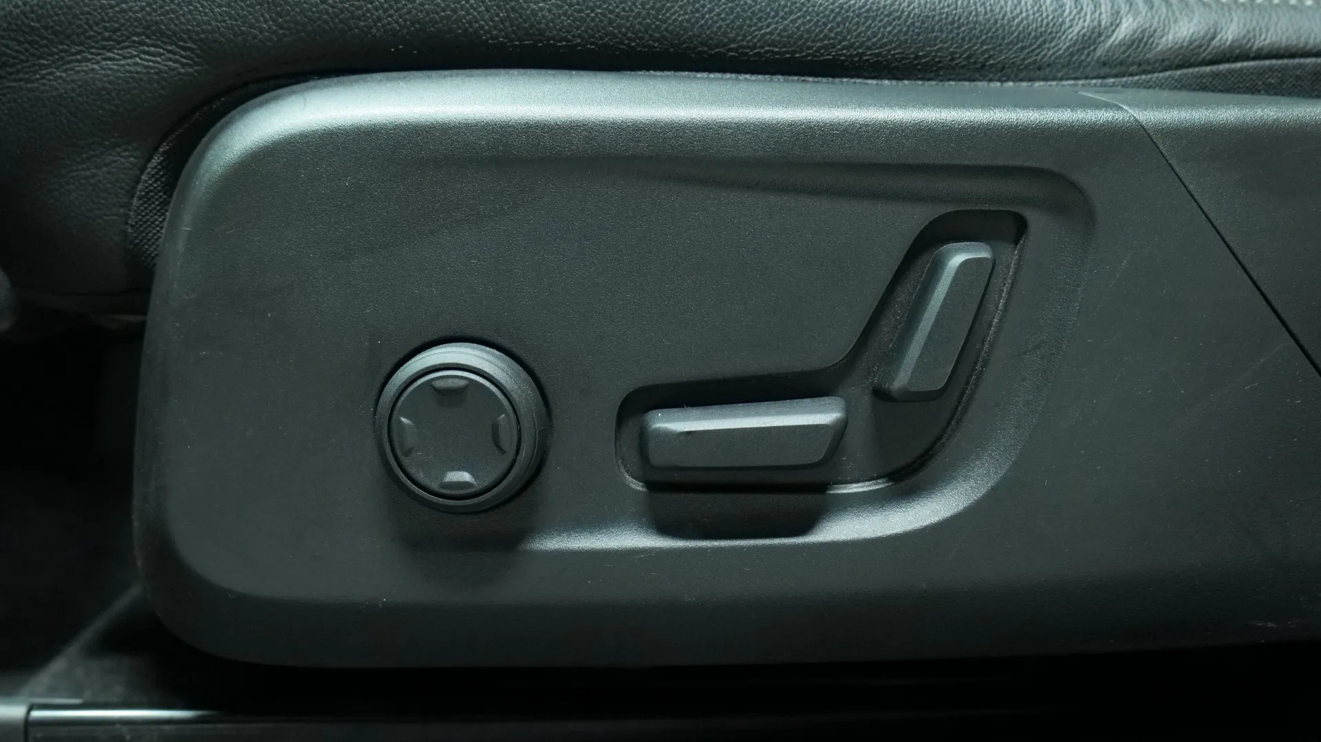 Autokuva 11 - FPN-406